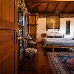 4 Seasons Premium & Massage Treatments Guest house 3*