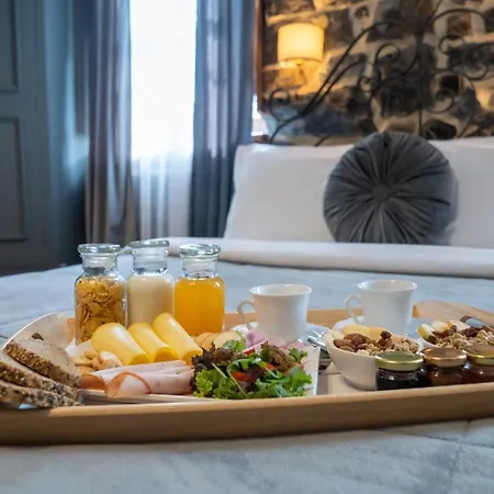 4 Seasons Premium Πανσιόν