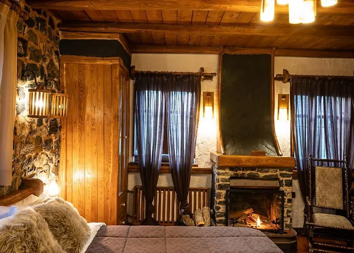 4 Seasons Premium & Massage Treatments Гостевой дом