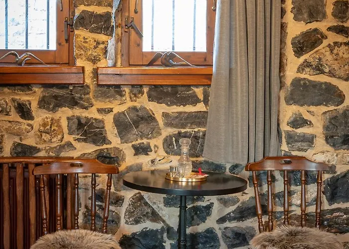 4 Seasons Premium & Massage Treatments Гостевой дом Палайос-Агиос-Атанасиос