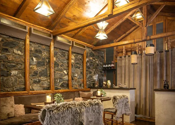 4 Seasons Premium & Massage Treatments